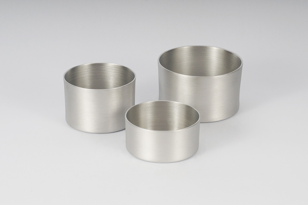 KAP-Cylindrical bowls- Plain- hammered-Brushed aluminum