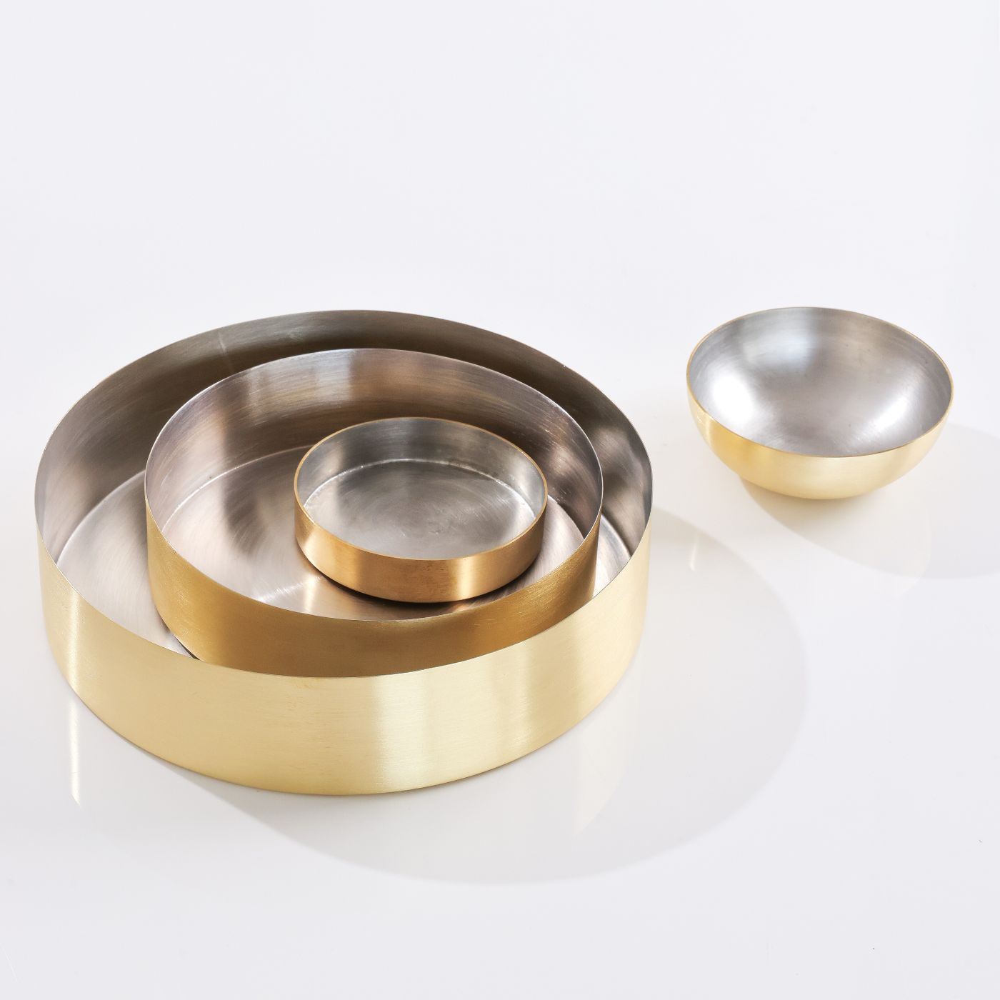 KAP-Cylindrical tinned brass serving bowls